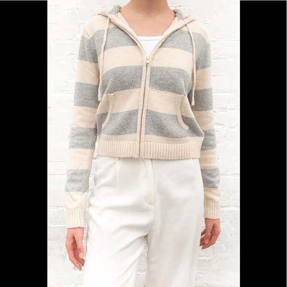 Brandy melville white zip up cheap